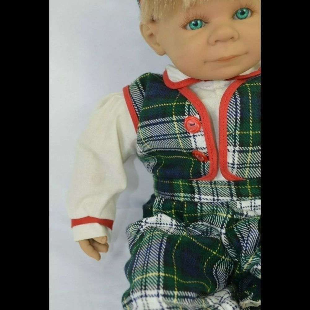 VINTAGE CARLOS GONZALEZ BOY DOLL GREEN PLAID OUTFI - Picture 4 of 8